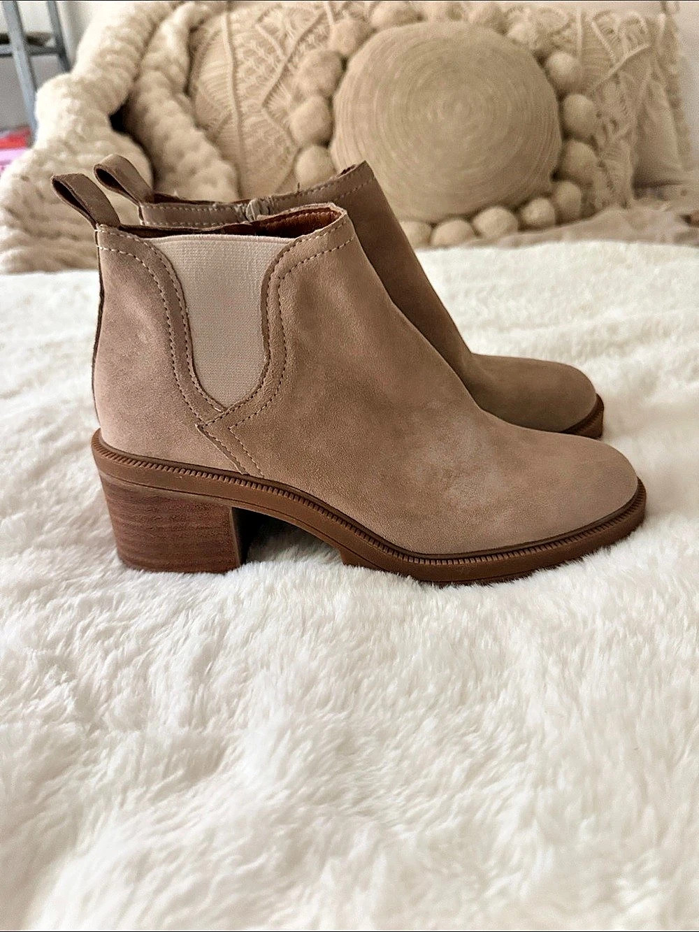 Lucky Brand Beige Ankle Boots Like New